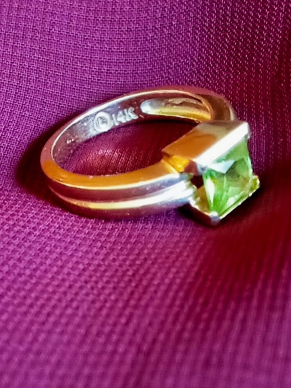 STUNNING Vintage Charles M. Levy 14K Gold Princess-Cut Peridot Statement Ring💍 - Picture 6 of 11